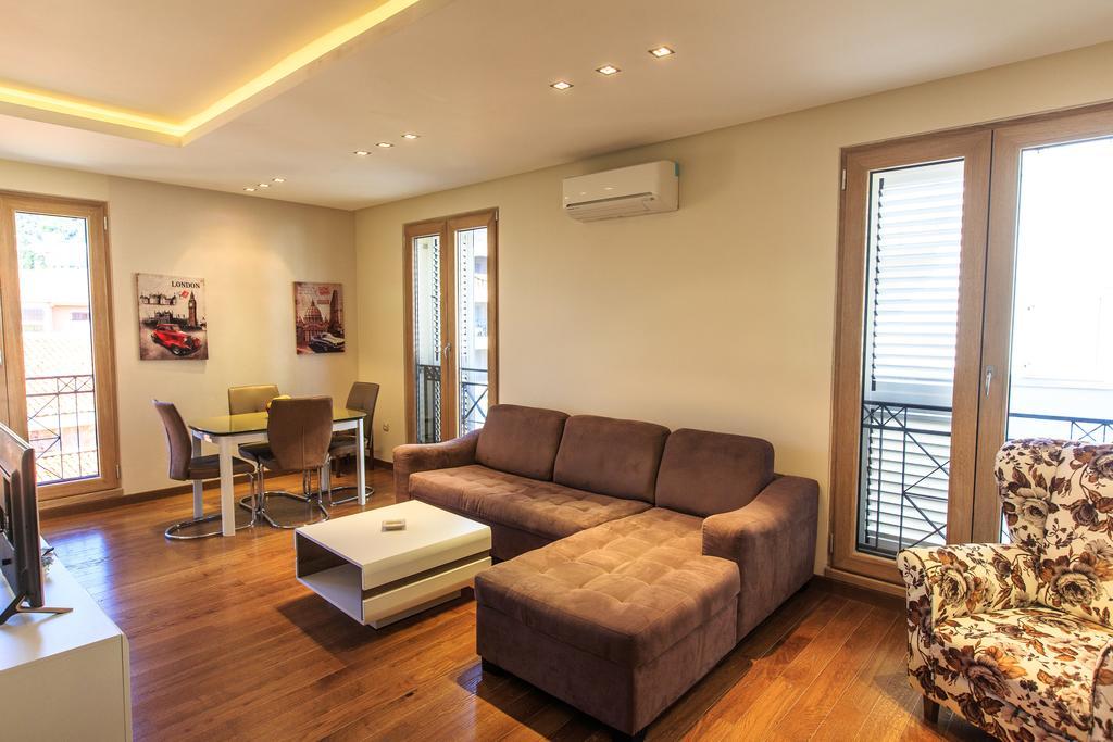 De Lux Apartments Petrovac Екстериор снимка