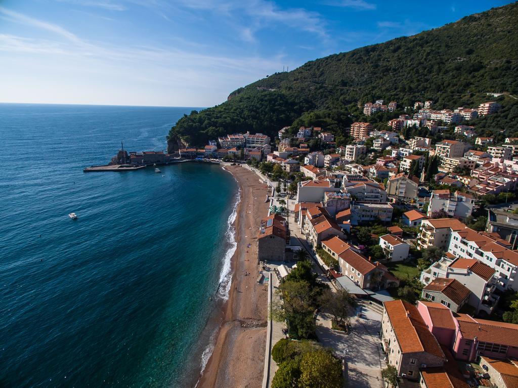 De Lux Apartments Petrovac Екстериор снимка