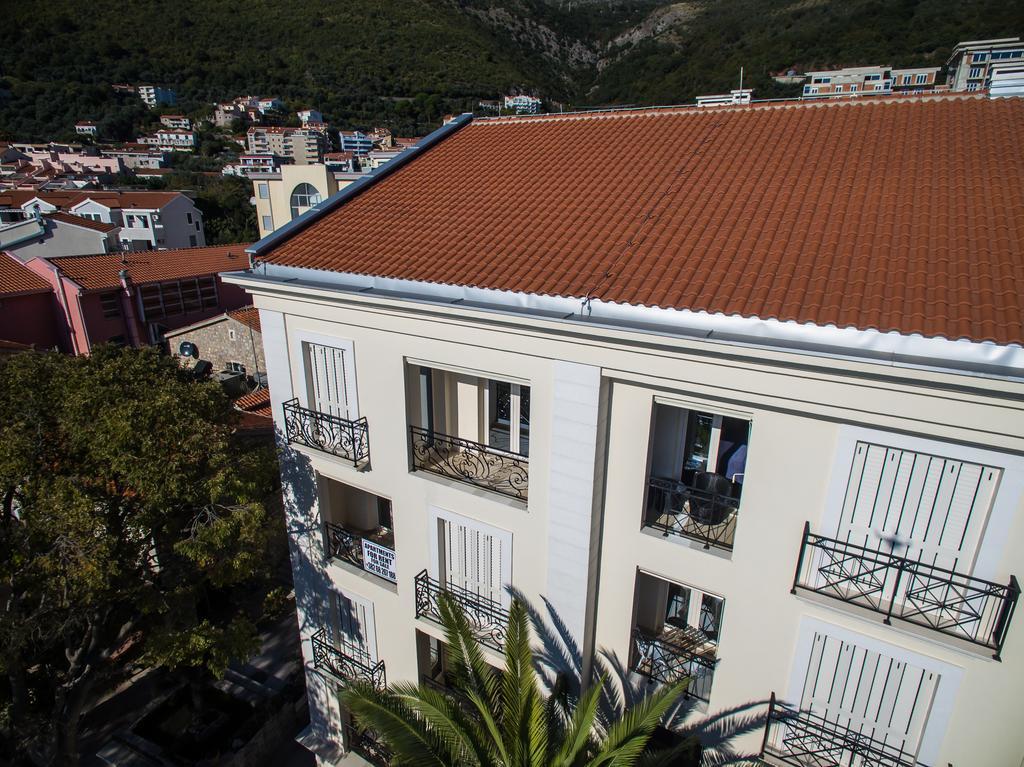De Lux Apartments Petrovac Екстериор снимка
