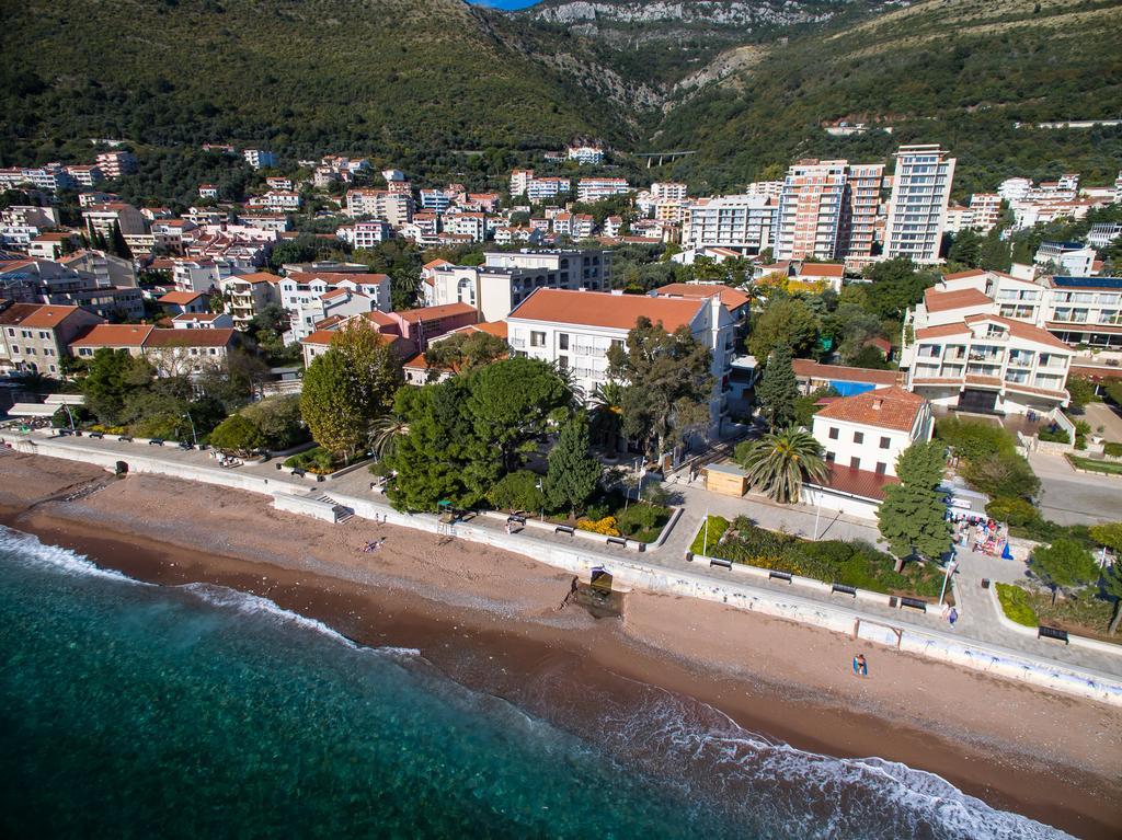De Lux Apartments Petrovac Екстериор снимка