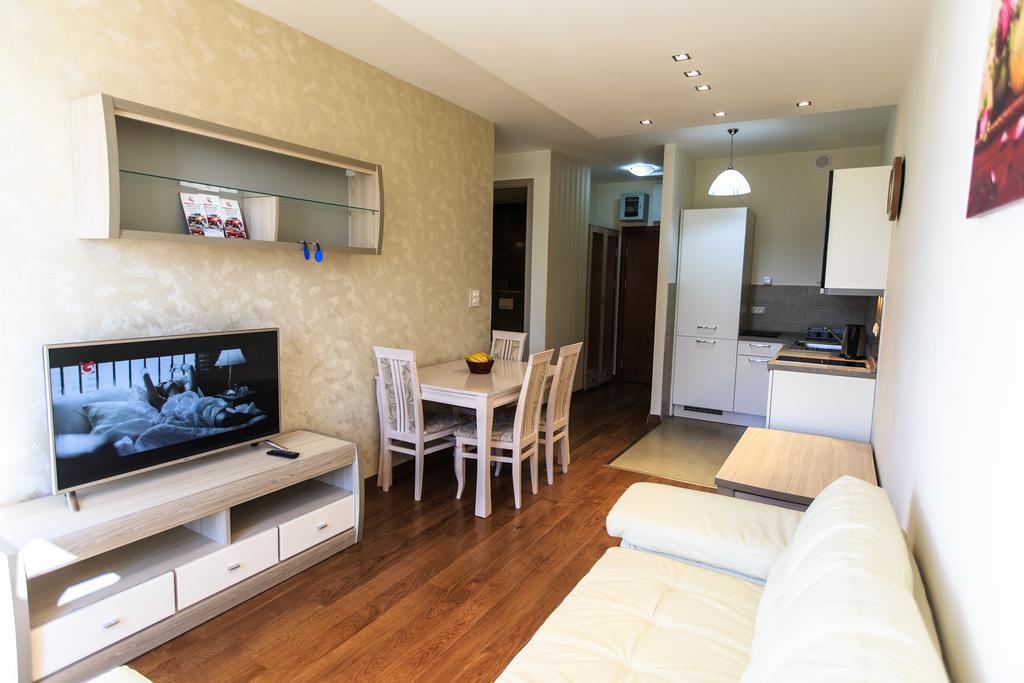 De Lux Apartments Petrovac Екстериор снимка