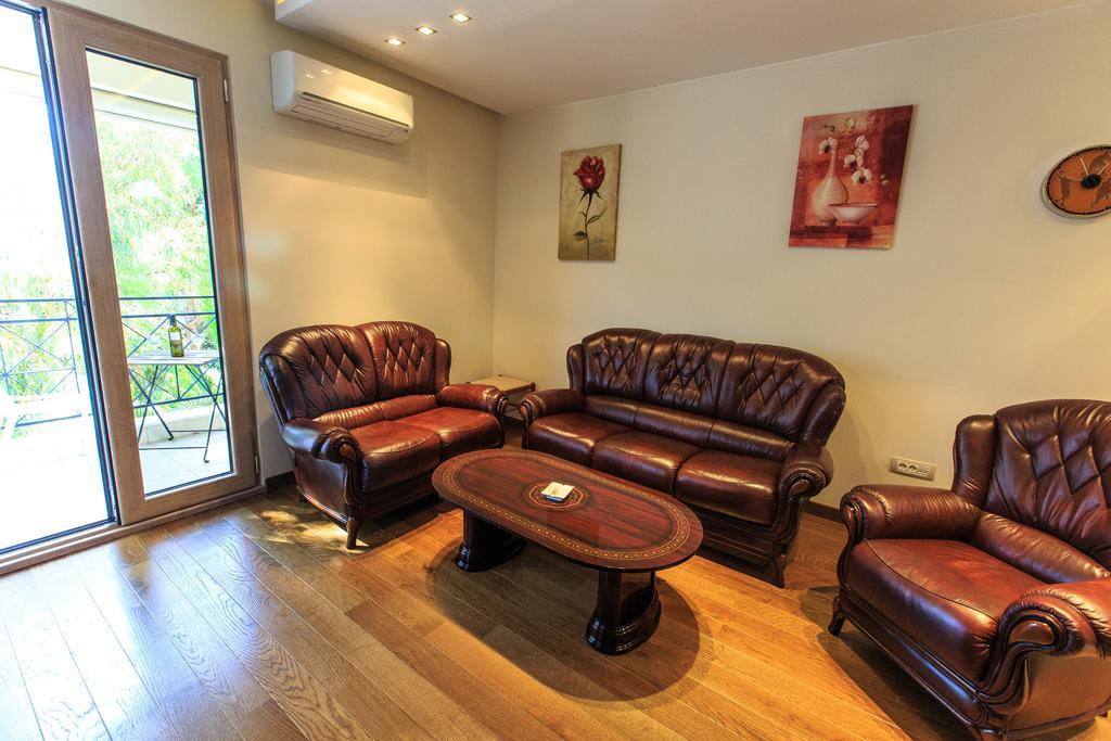 De Lux Apartments Petrovac Екстериор снимка